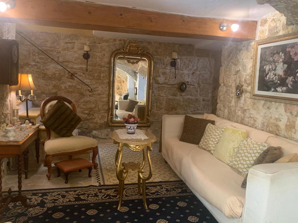 Knights In Malta Bed & Breakfast แนกซ์ซาร์ ภายนอก รูปภาพ