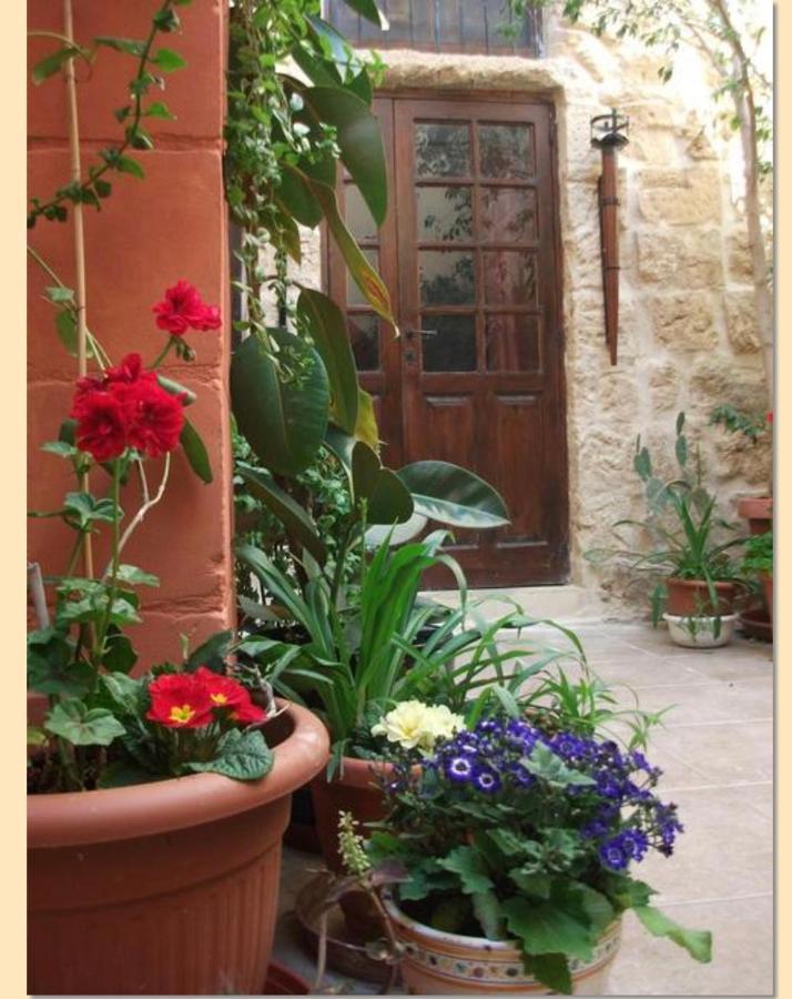 Knights In Malta Bed & Breakfast แนกซ์ซาร์ ภายนอก รูปภาพ