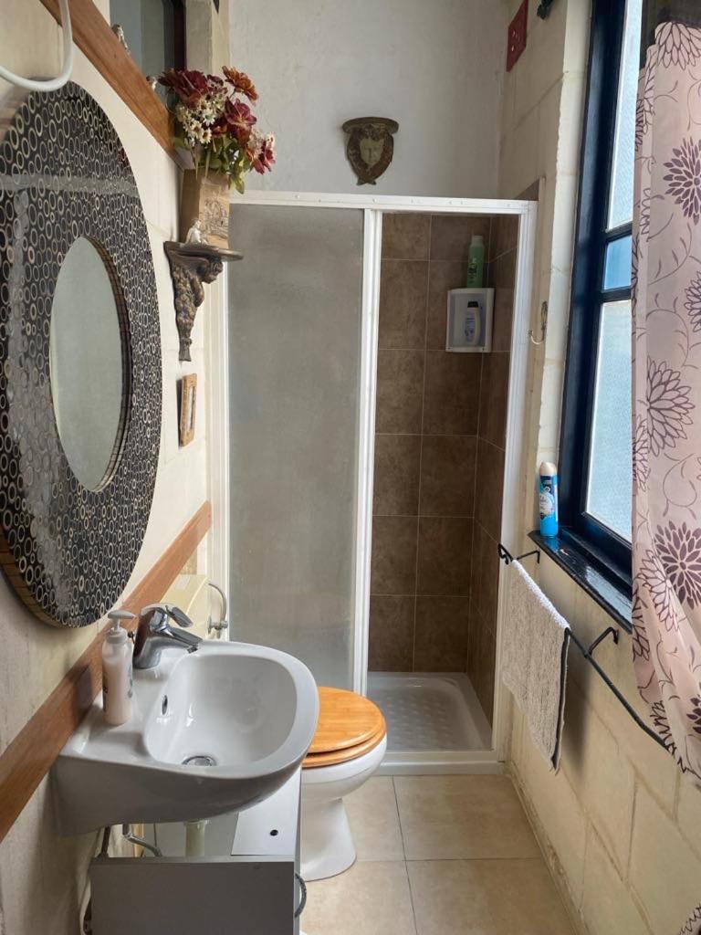 Knights In Malta Bed & Breakfast แนกซ์ซาร์ ภายนอก รูปภาพ