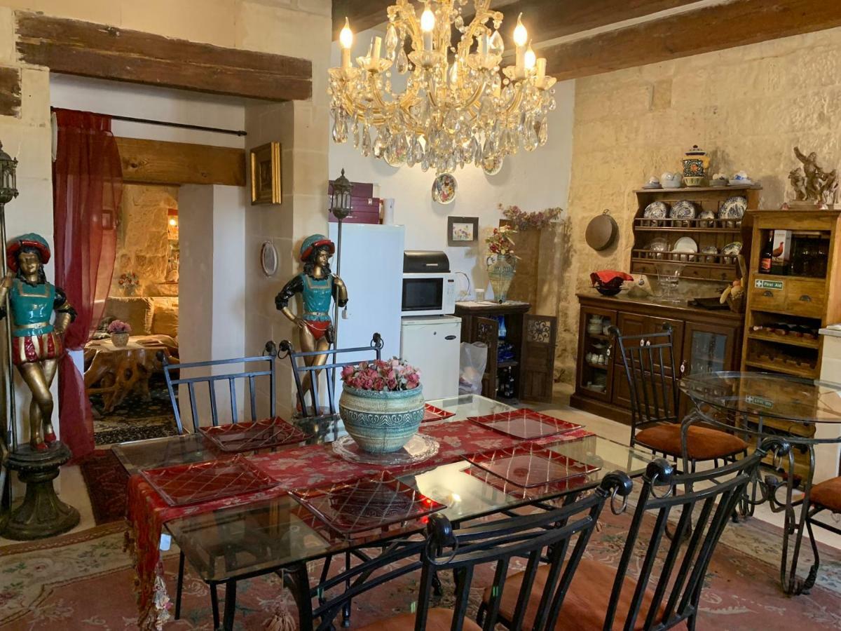 Knights In Malta Bed & Breakfast แนกซ์ซาร์ ภายนอก รูปภาพ